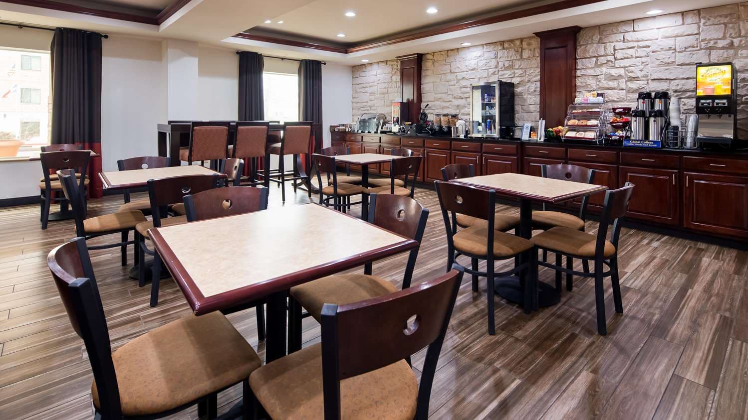 Best Western Granbury Inn & Suites 3