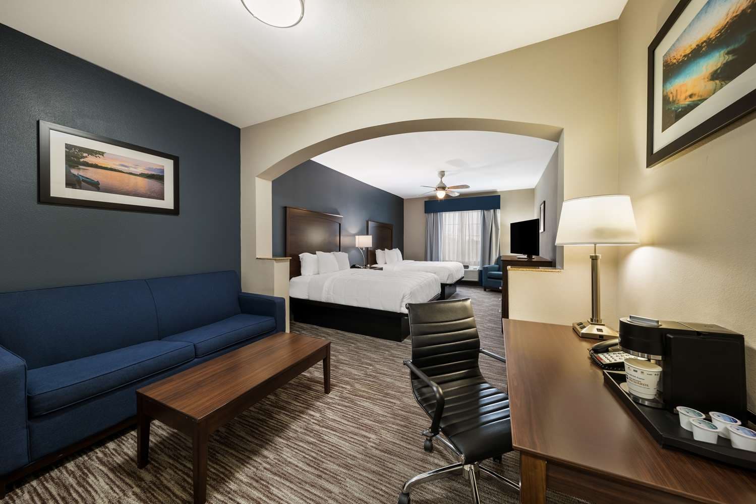Best Western Plus Lake Dallas Inn & Suites 4