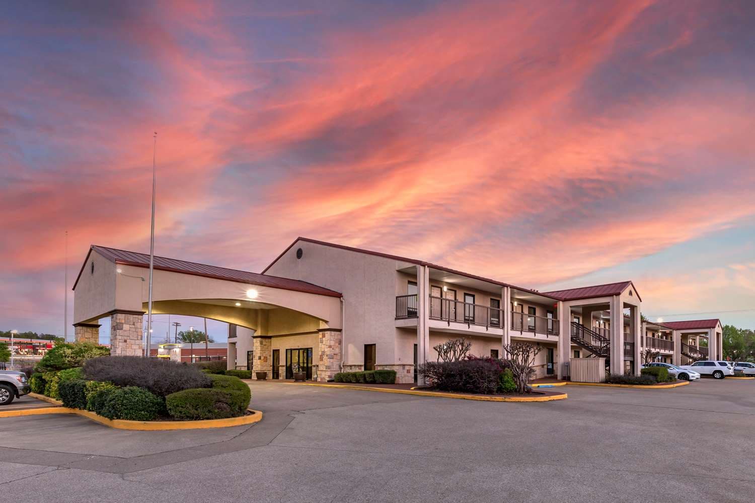 Best Western Lindale Inn 4