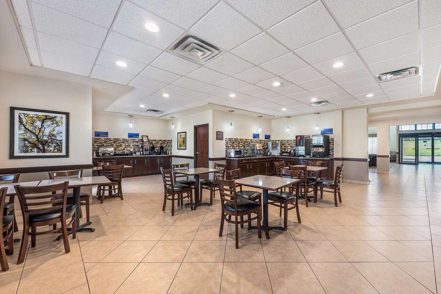 Best Western La Grange Inn & Suites 4