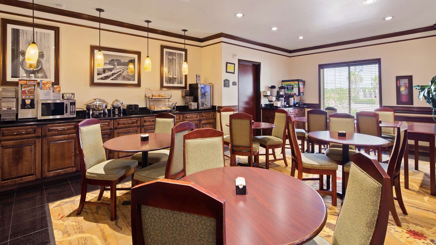 Best Western Lone Star Inn 4