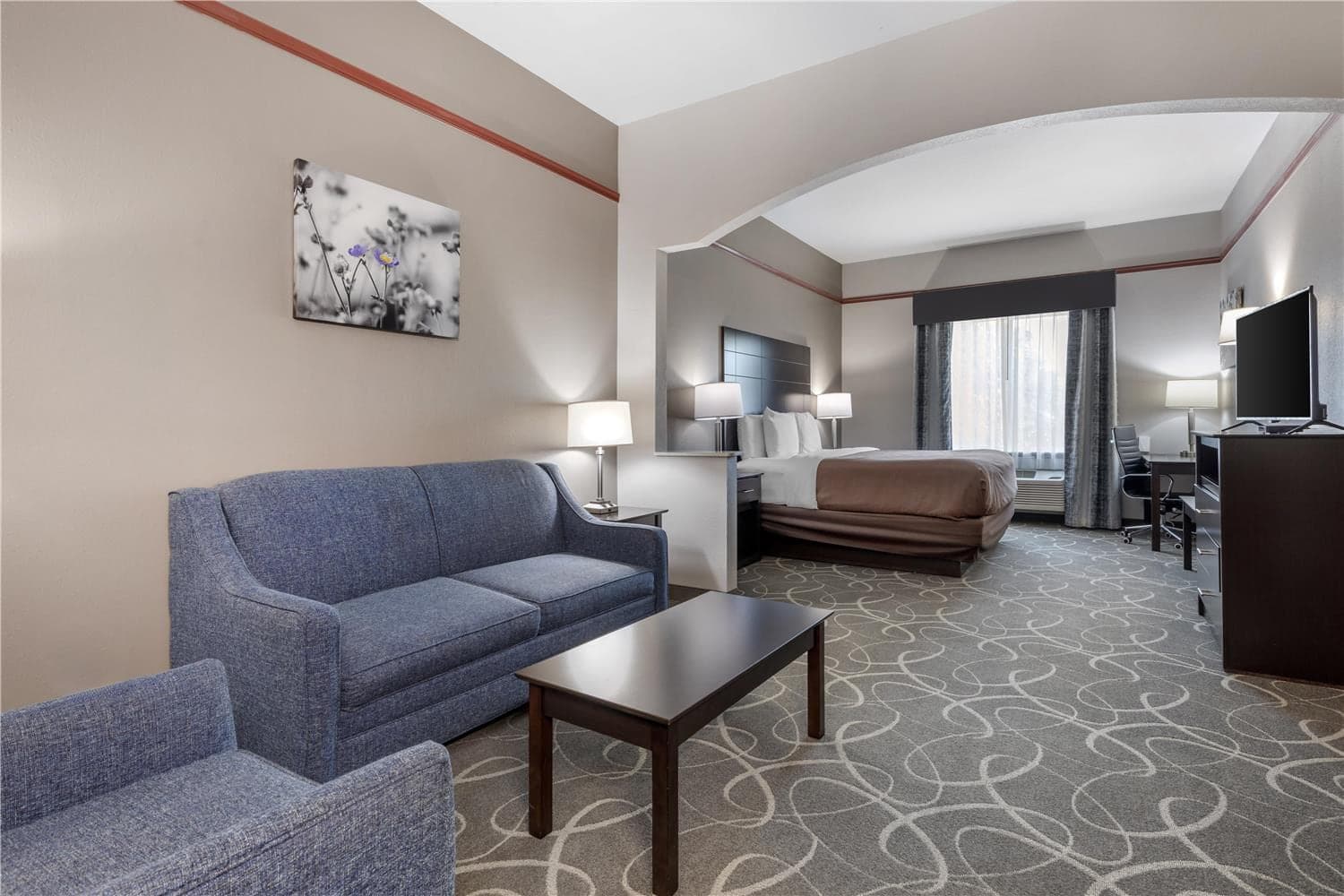Best Western Limestone Inn & Suites 2