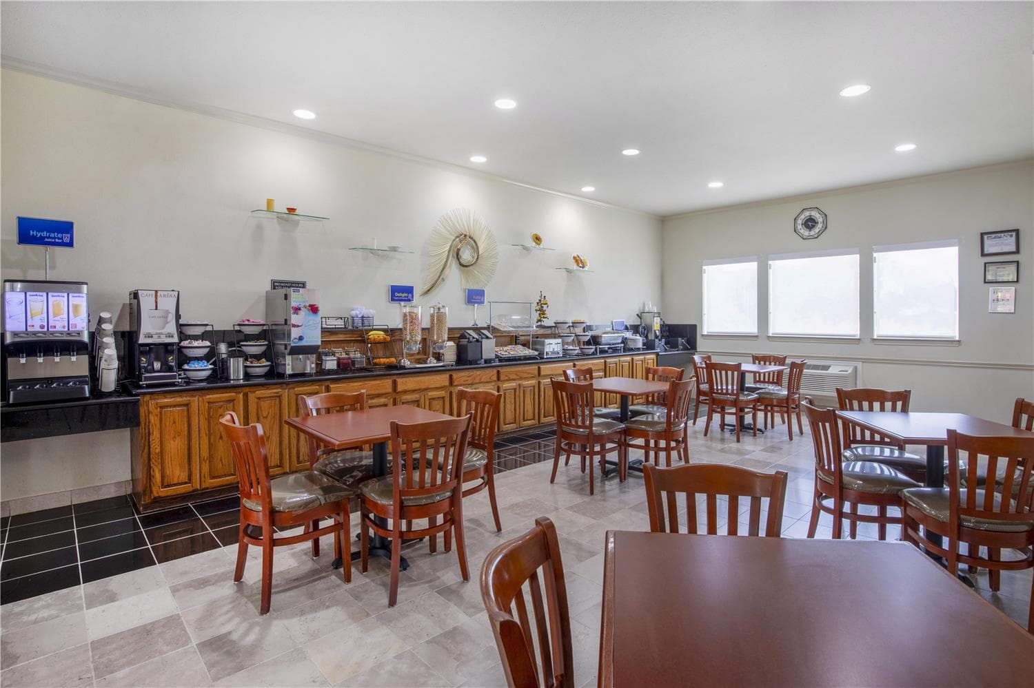 Best Western Limestone Inn & Suites 5