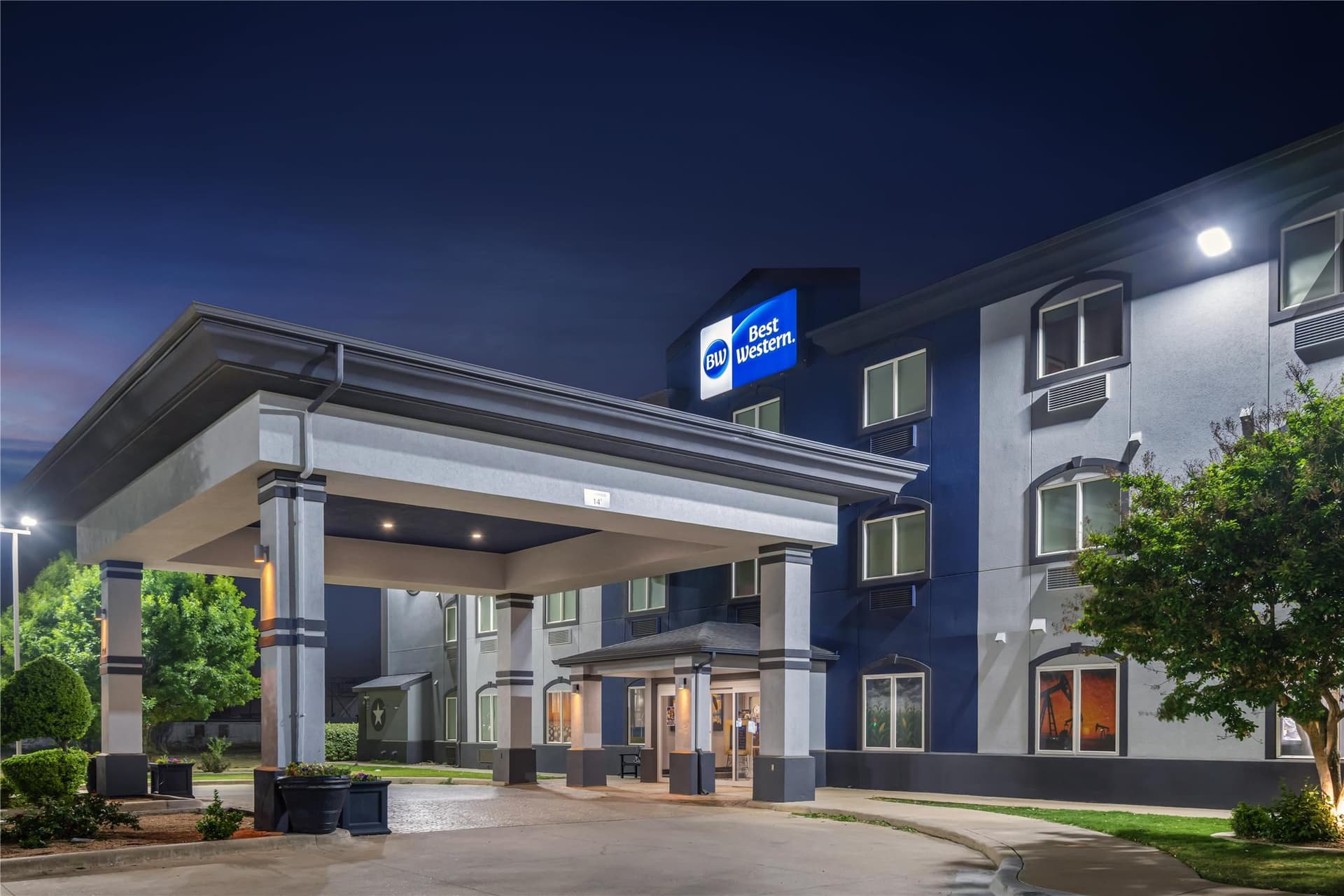 Best Western South Plains Inn & Suites 2