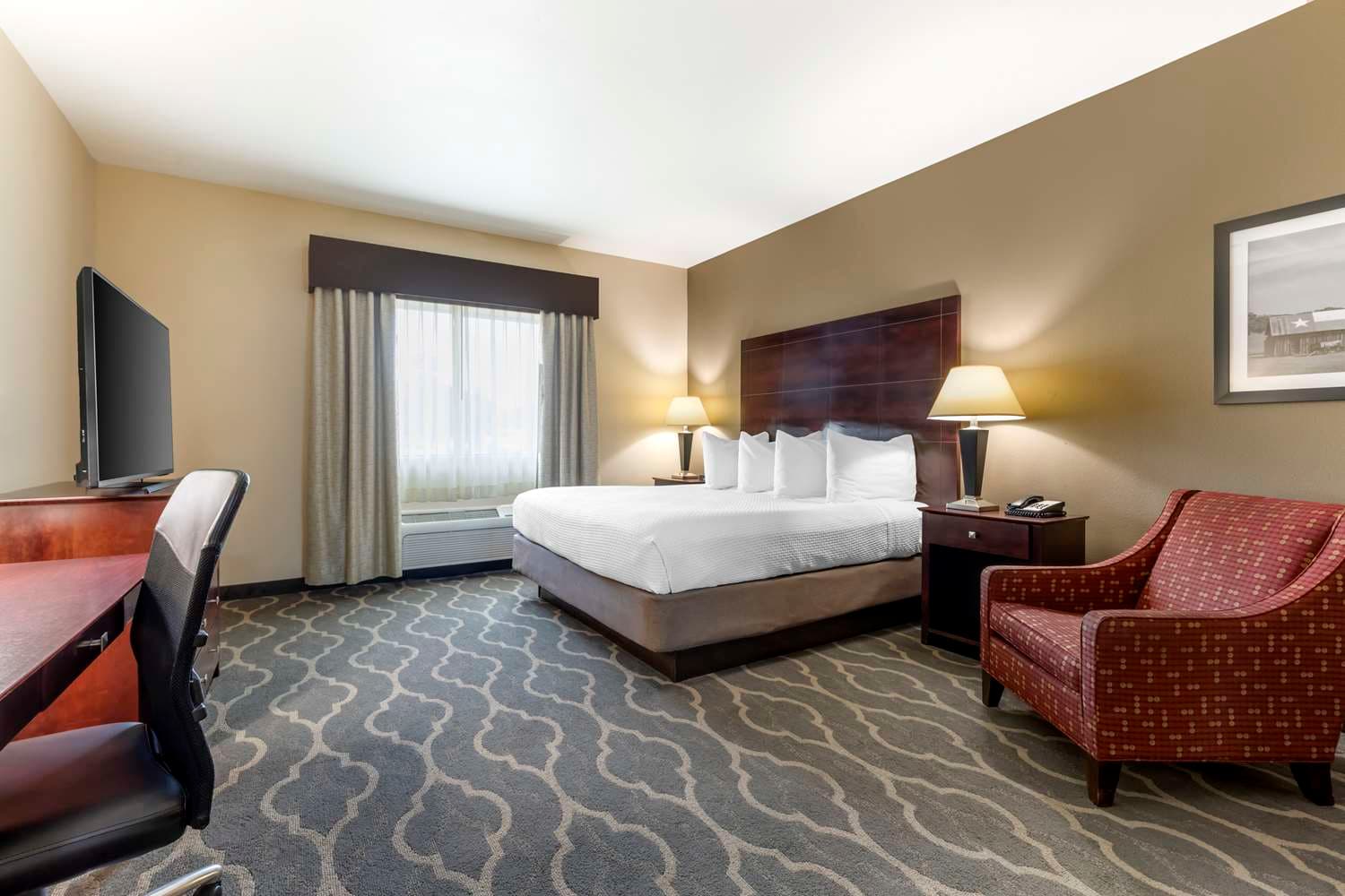 Best Western Plus Burleson Inn & Suites 3