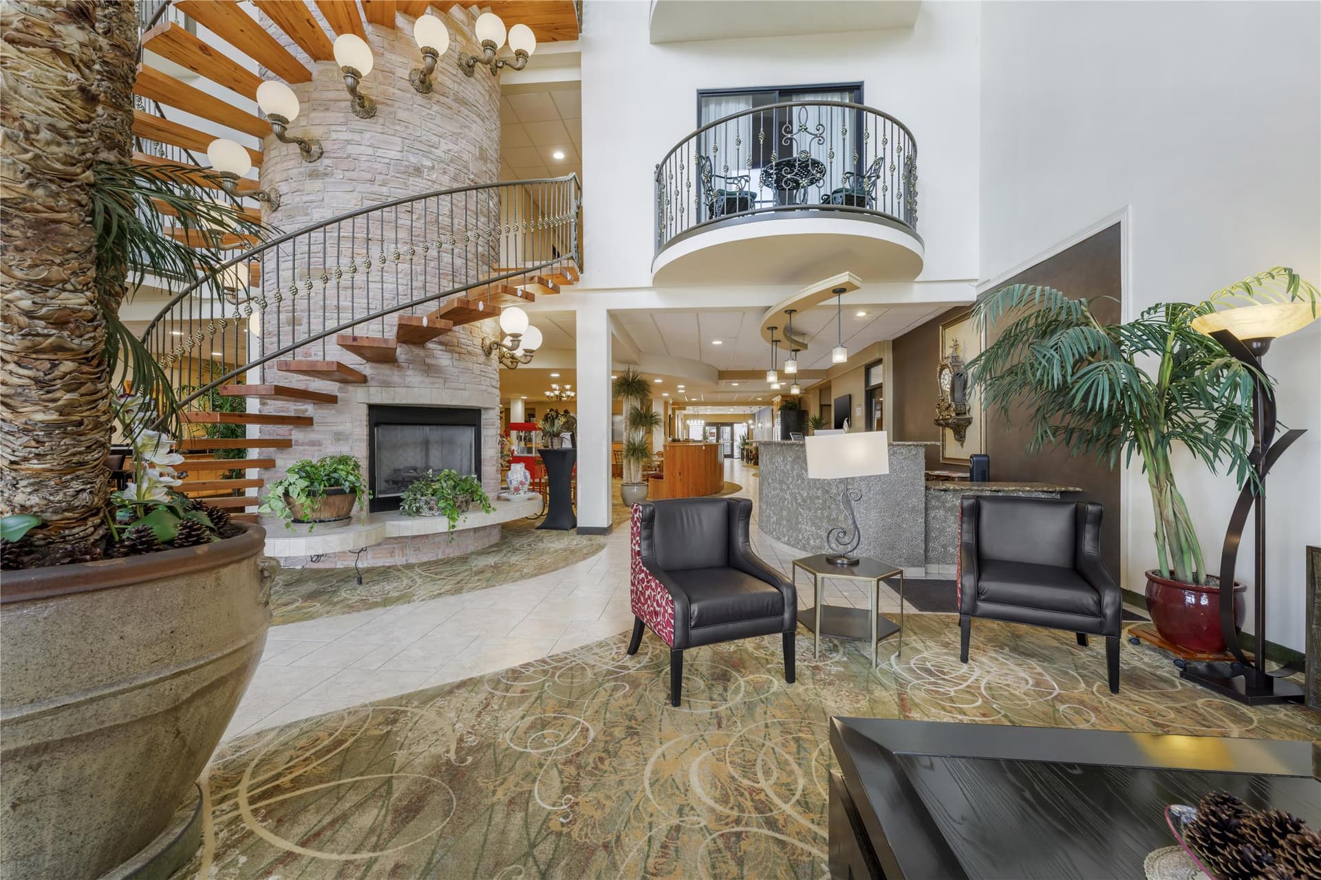 Best Western Plus Swiss Chalet Hotel & Suites 2