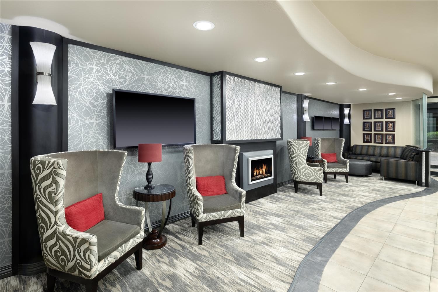 Best Western Premier Crown Chase Inn & Suites 4