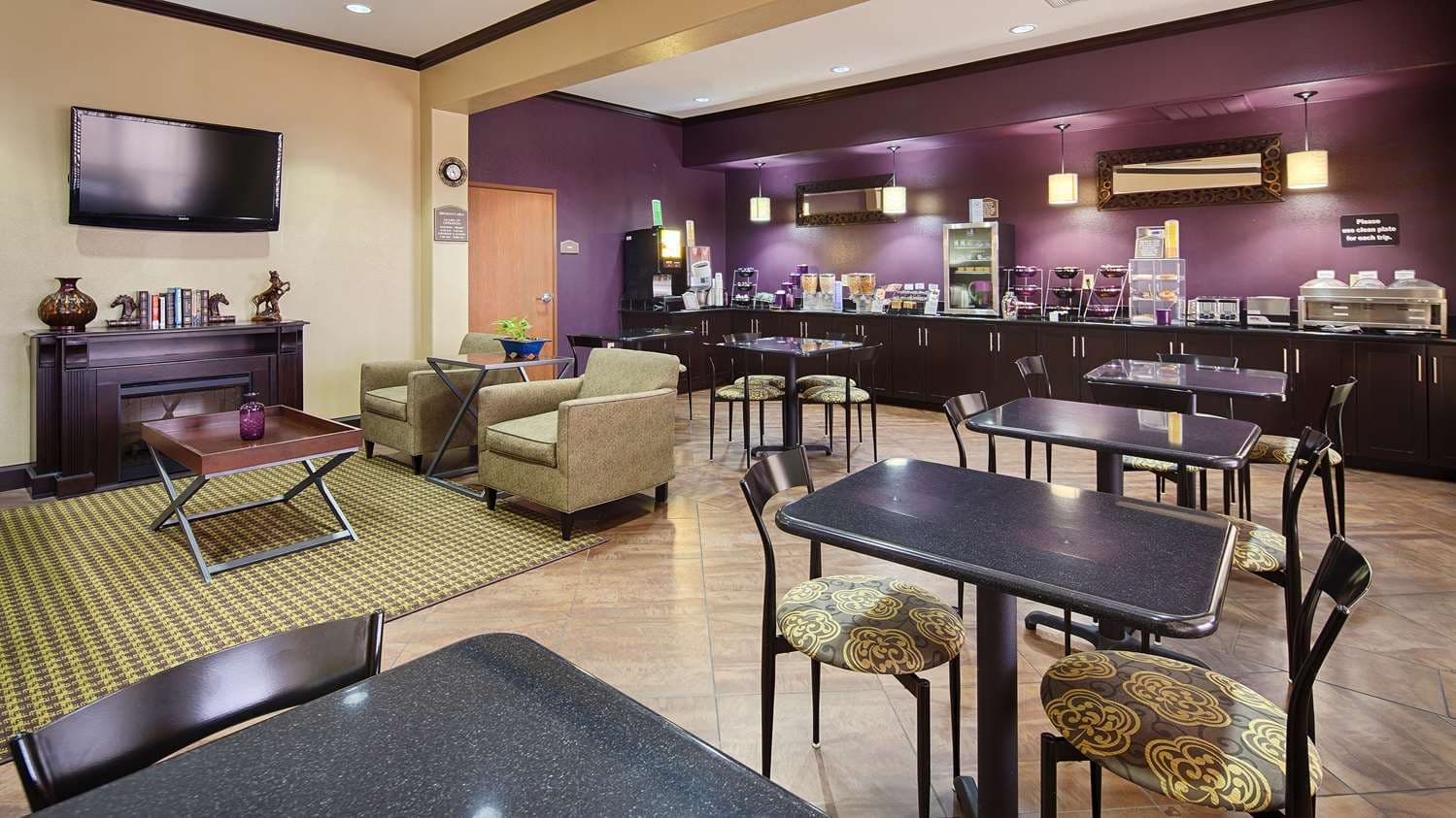 Best Western Giddings Inn & Suites 4