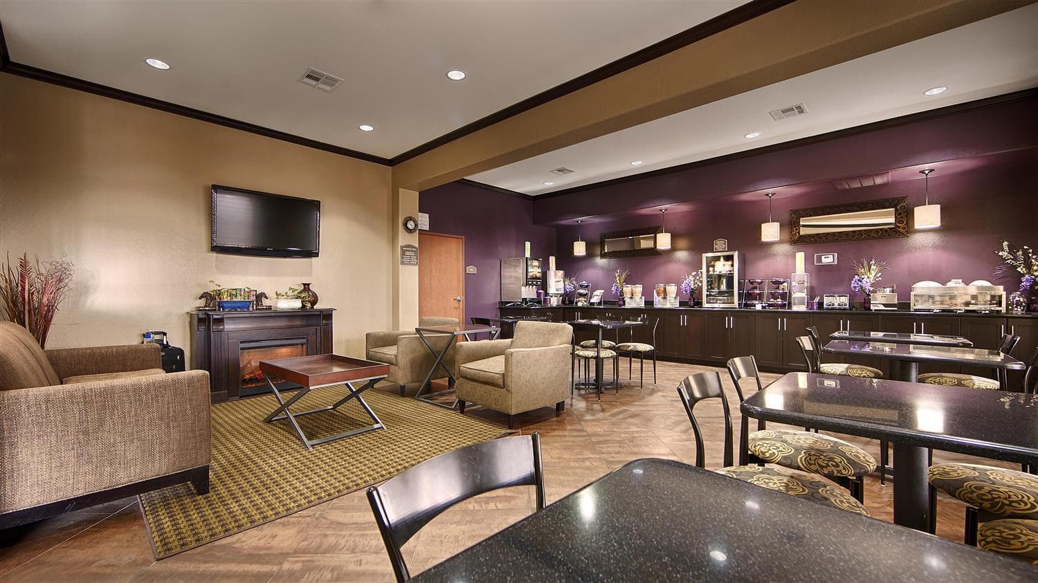 Best Western Giddings Inn & Suites 3