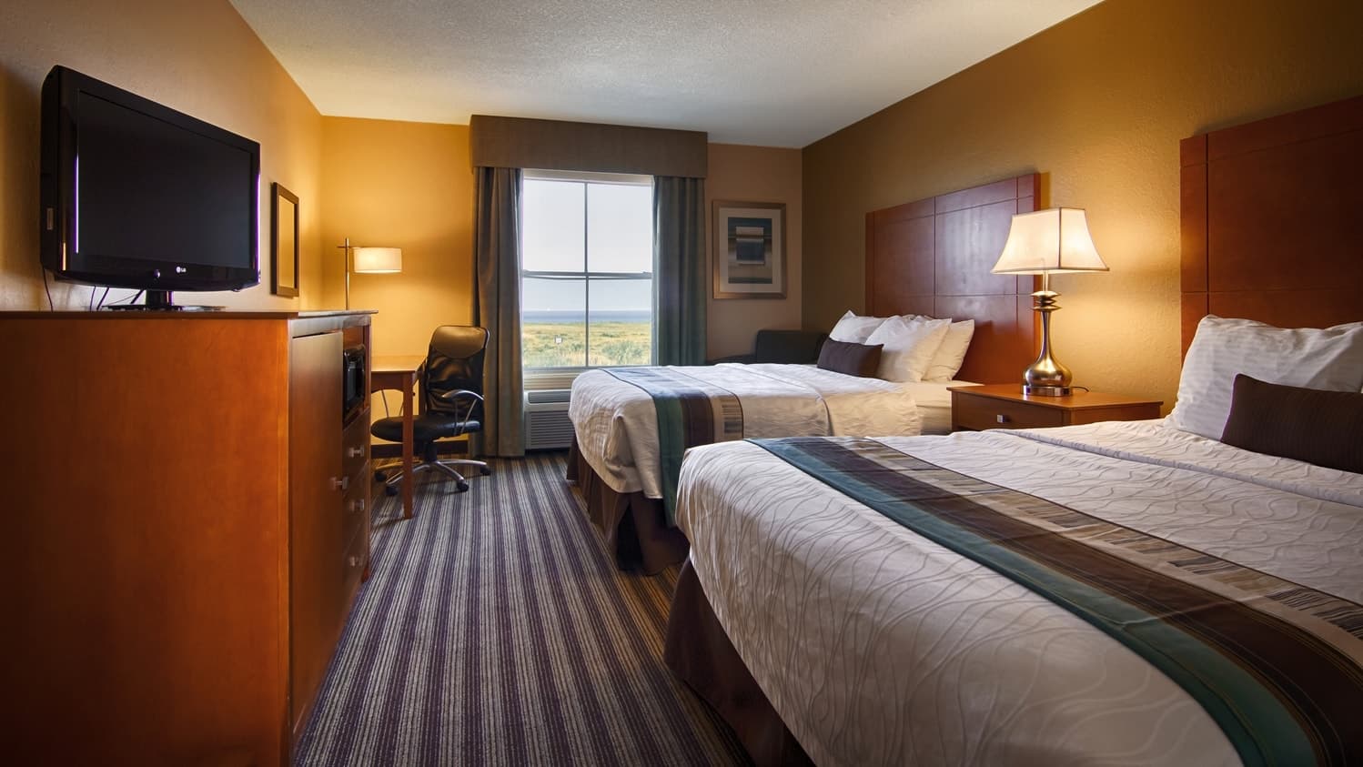 Best Western Plus Seawall Inn & Suites By The Beach 5