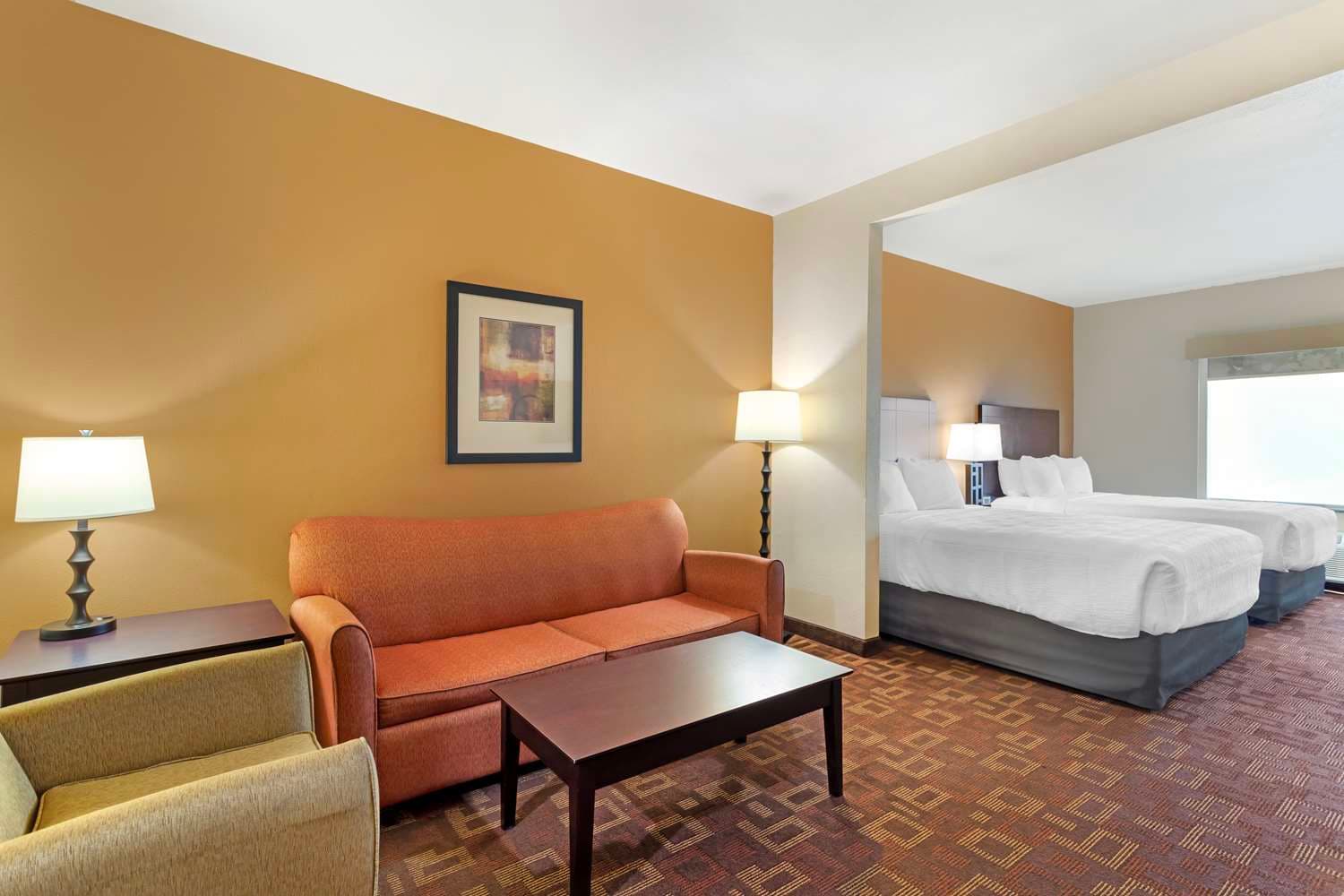 Best Western Plus Goliad Inn & Suites 4