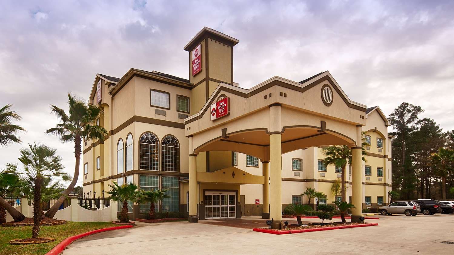Best Western Plus New Caney Inn & Suites 3