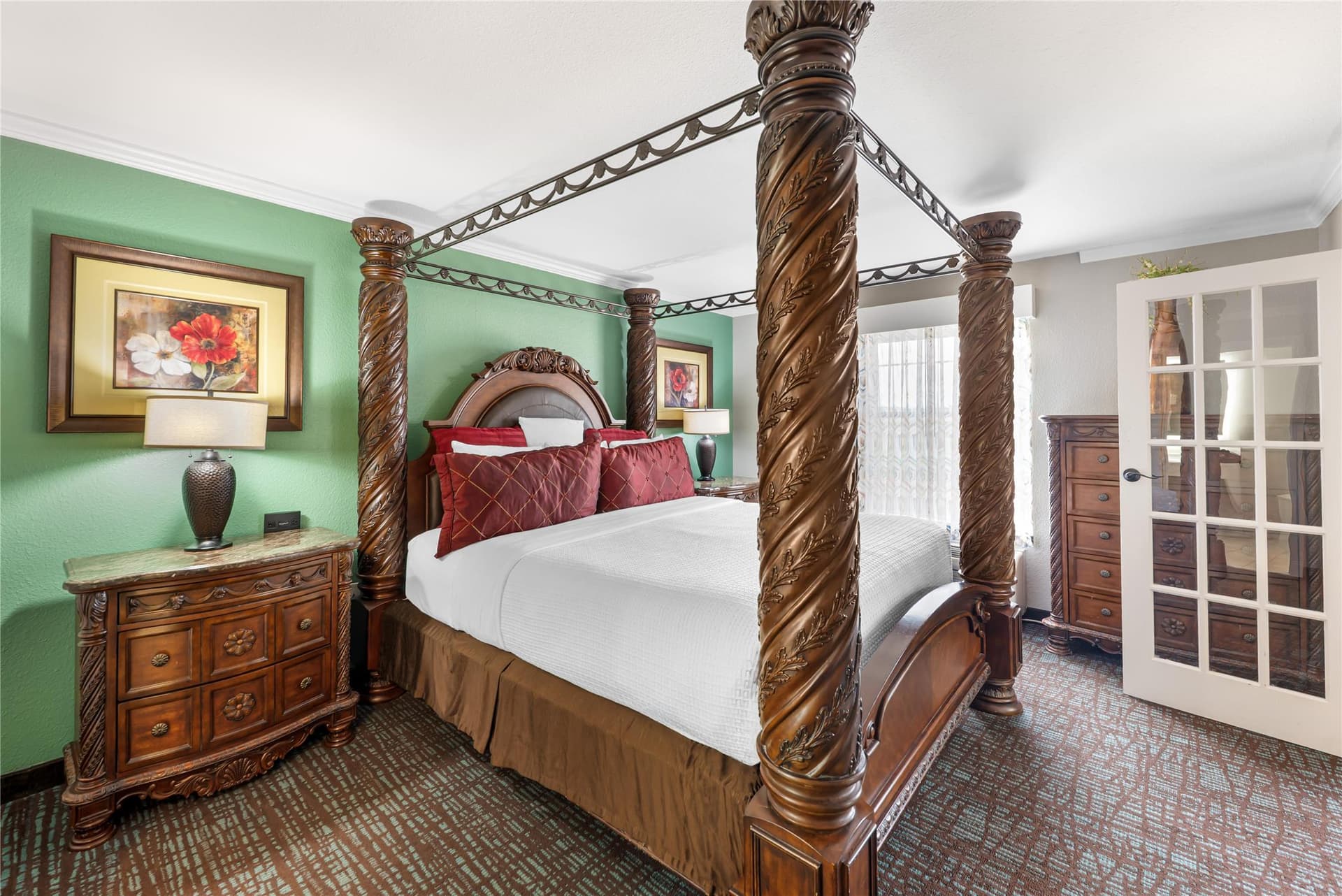 Best Western Plus Georgetown Inn & Suites 5