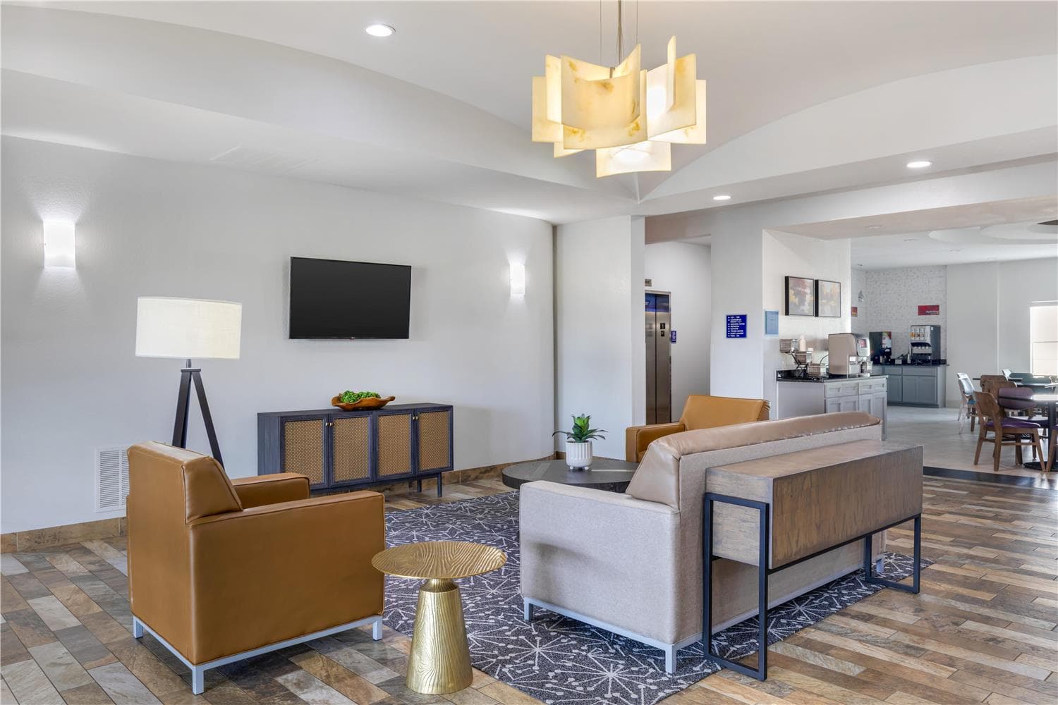 Best Western Plus Fort Worth Forest Hill Inn & Suites 5
