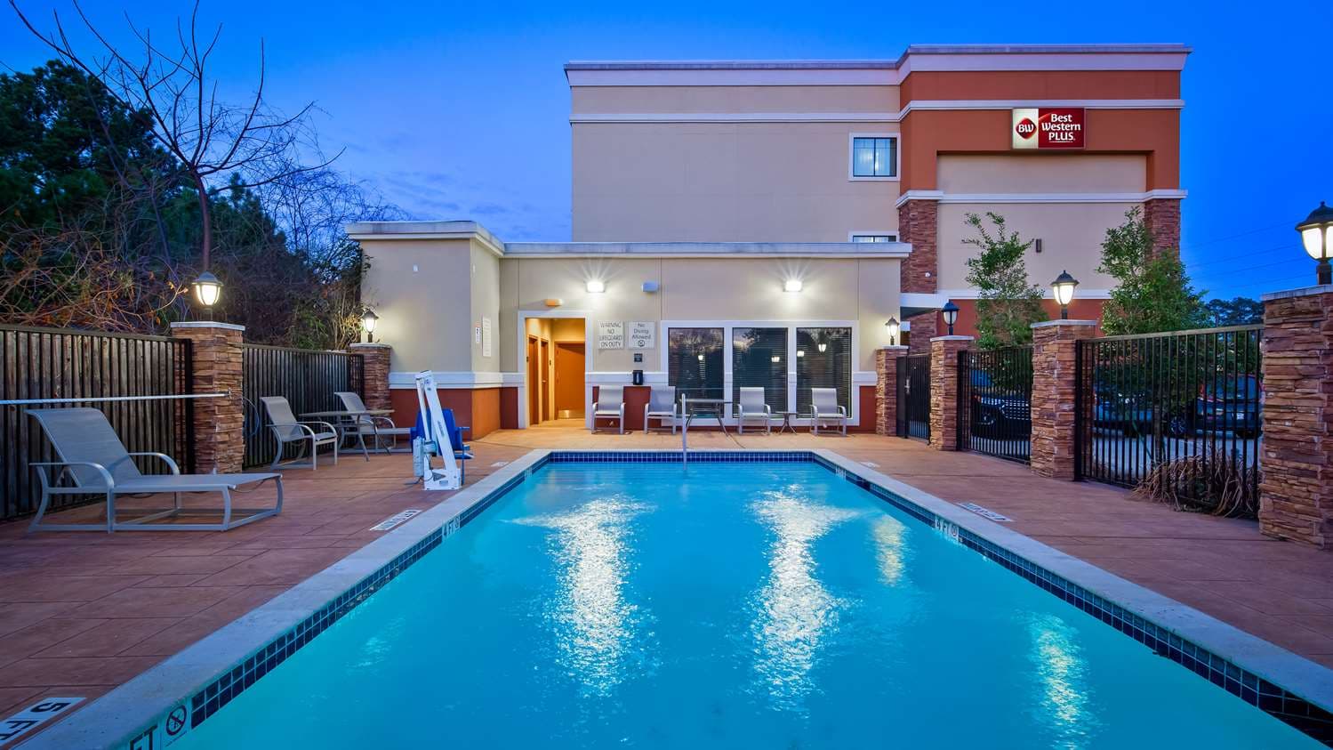 Best Western Plus Spring Inn & Suites 5