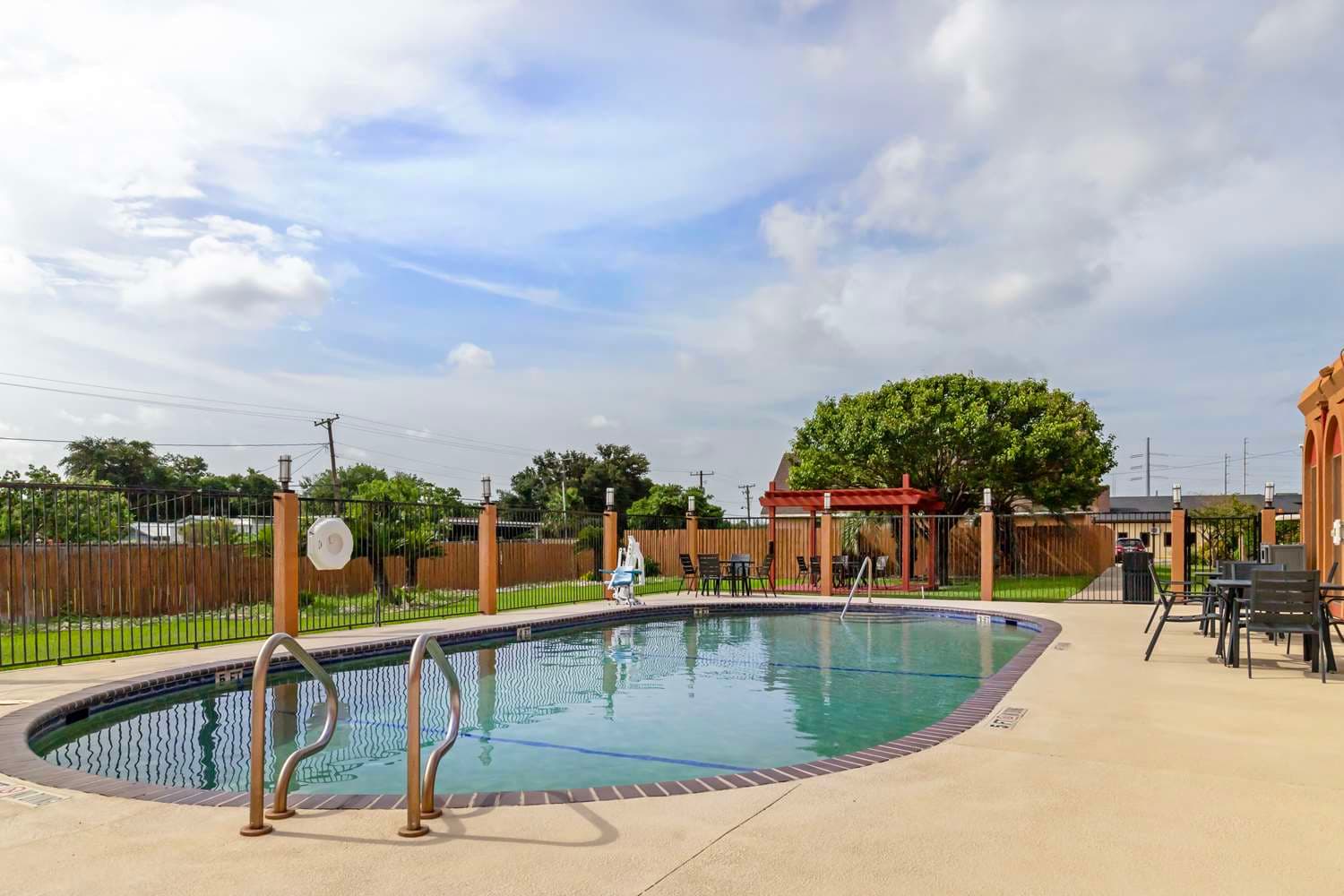 Best Western Northwest Corpus Christi Inn & Suites 2