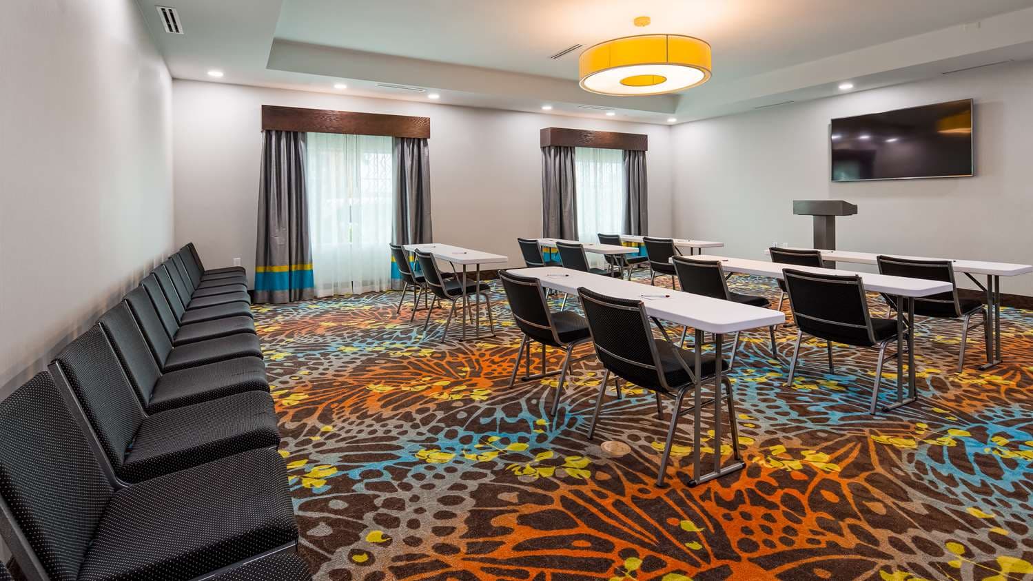 Holiday Inn Express And Suites Pasadena Houston Southeast by IHG 4