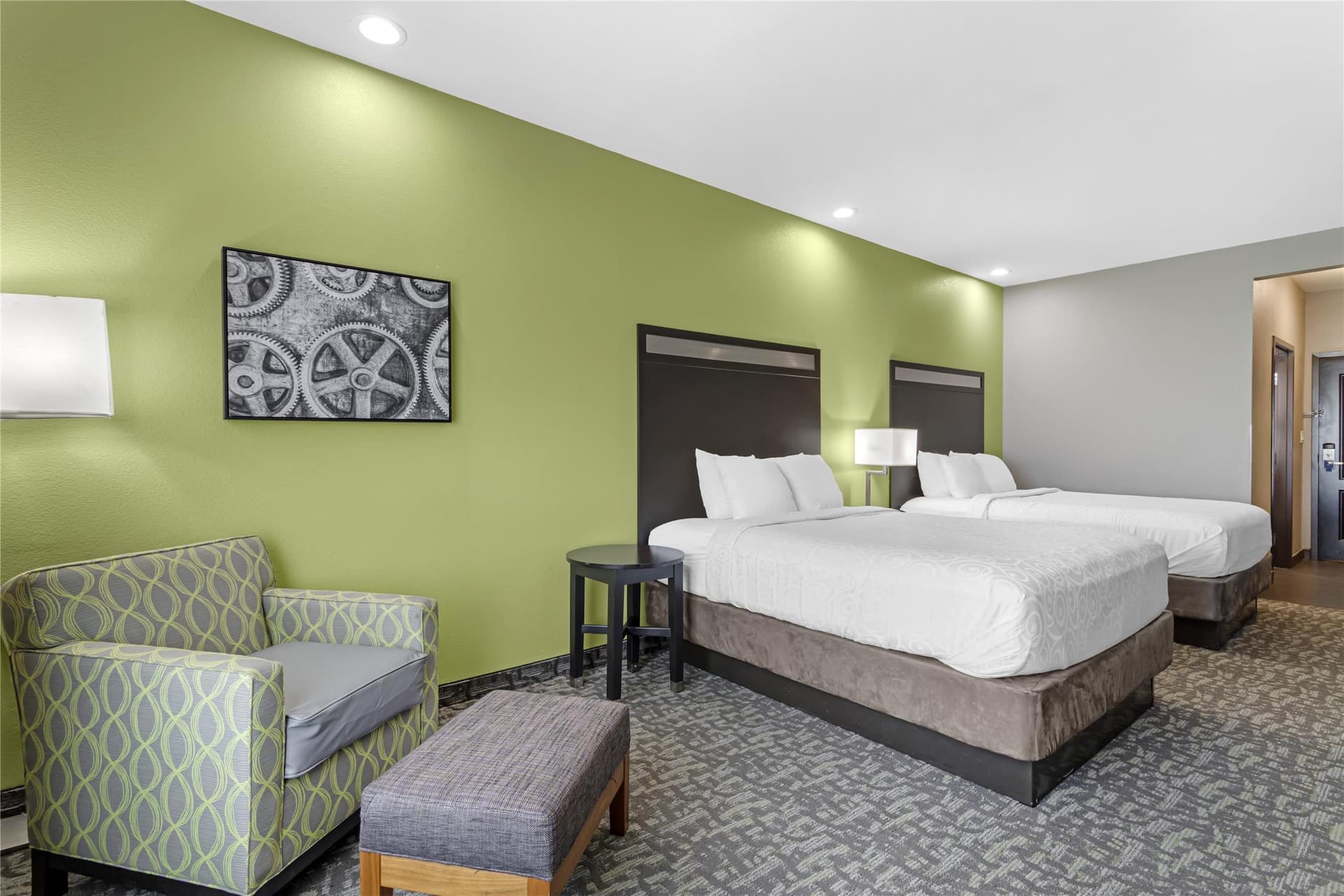 Best Western Plus Bay City Inn & Suites 4
