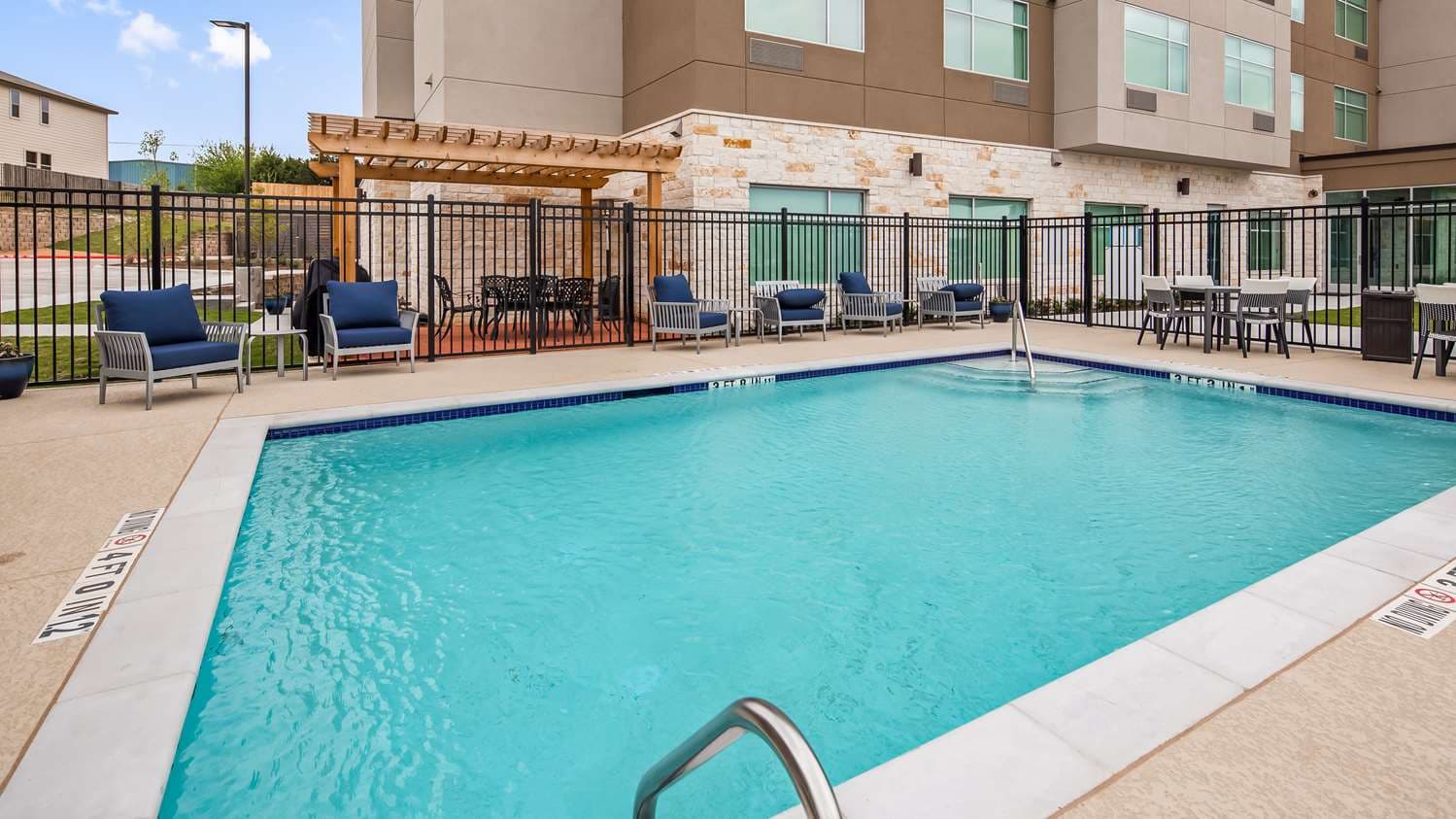 Wingate by Wyndham Austin North 5