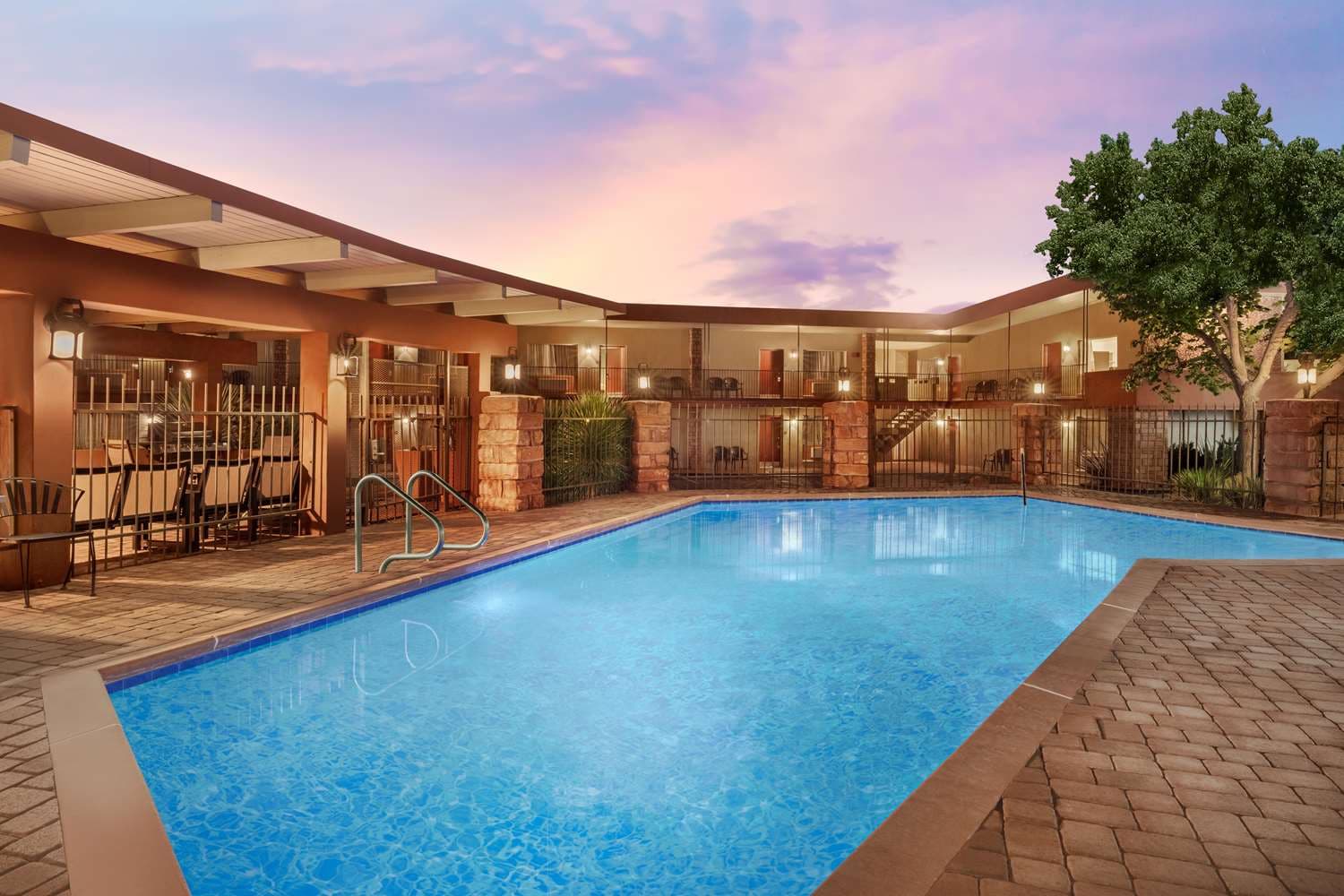 Best Western Red Hills 3