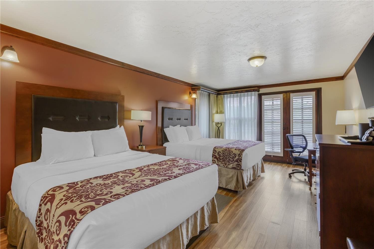Best Western Plus Greenwell Inn 5