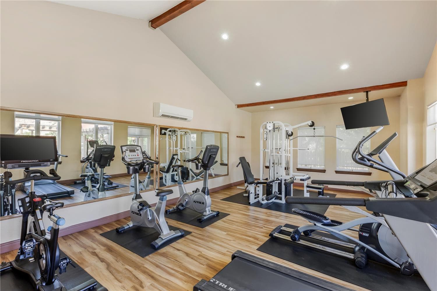 Best Western Plus Greenwell Inn 3