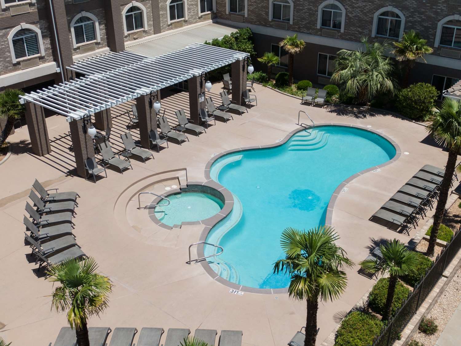 Best Western Plus Abbey Inn 2