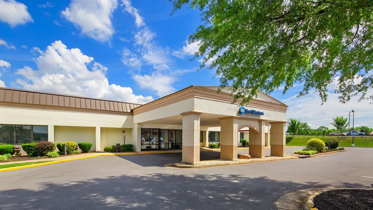 Best Western Leesburg Hotel & Conference Center 2