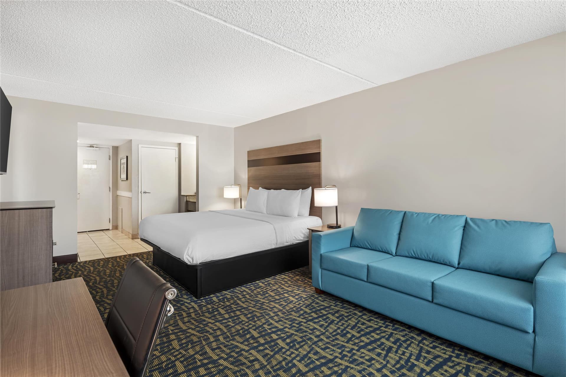 Best Western Plus Holiday Sands Inn & Suites