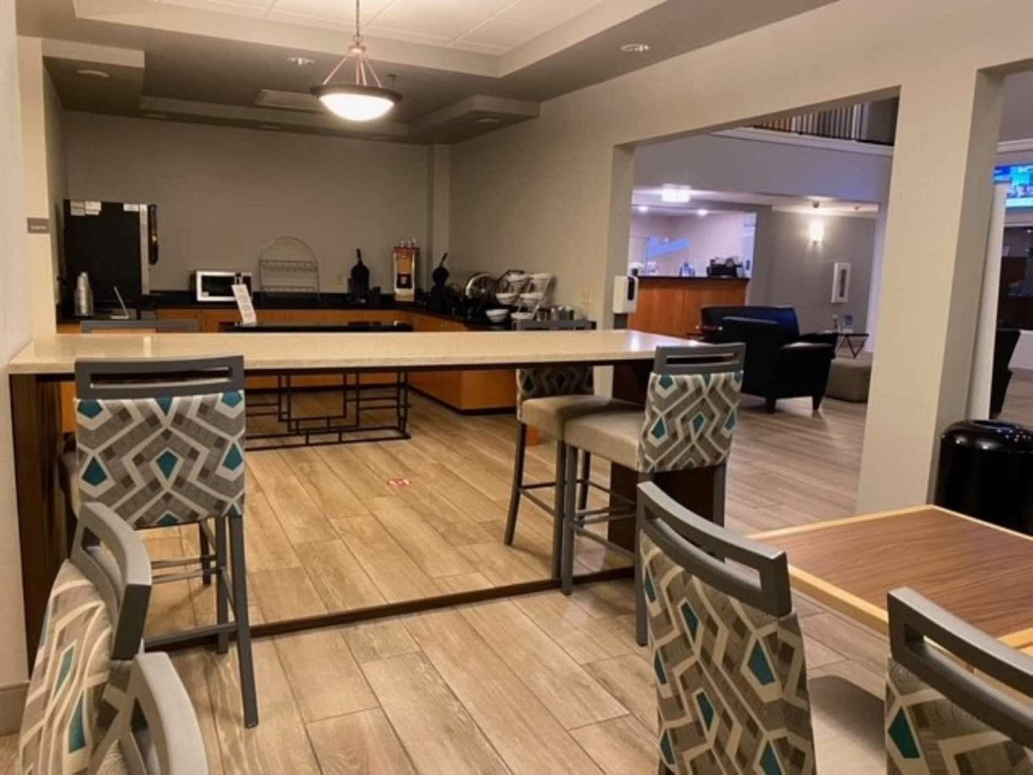 City Express by Marriott Danville 4