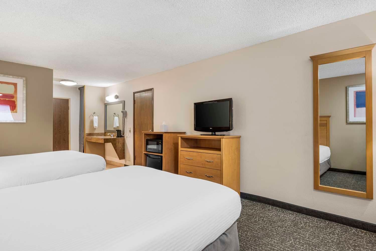 Best Western Aladdin Inn 4