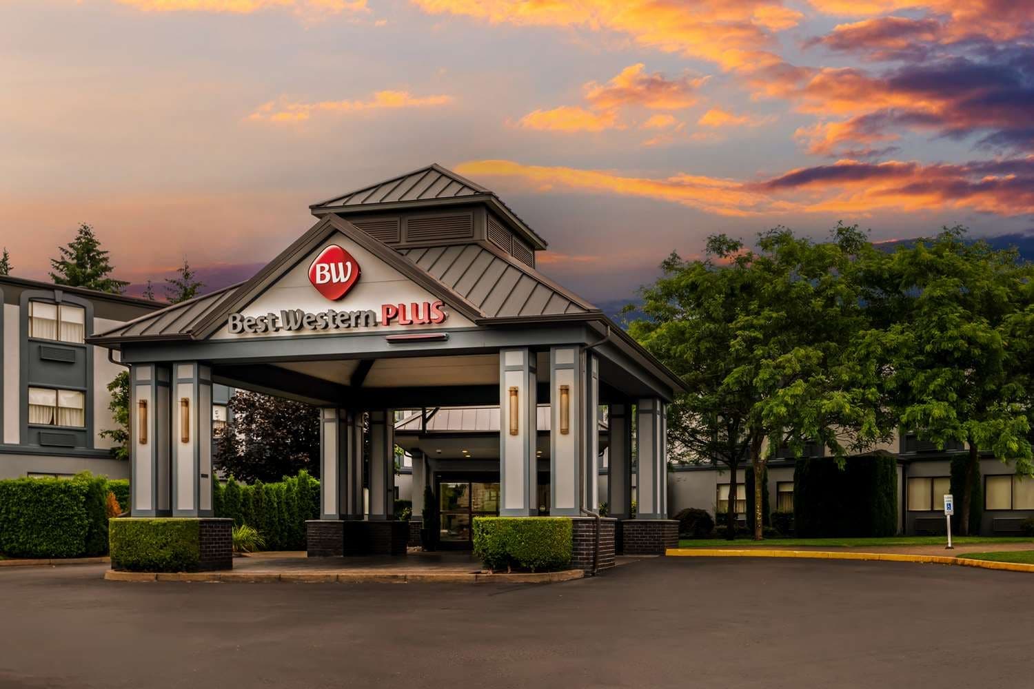 Best Western Plus Puyallup Hotel 3