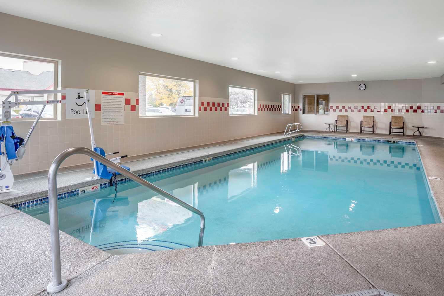 Best Western Plus Peppertree Airport Inn 4