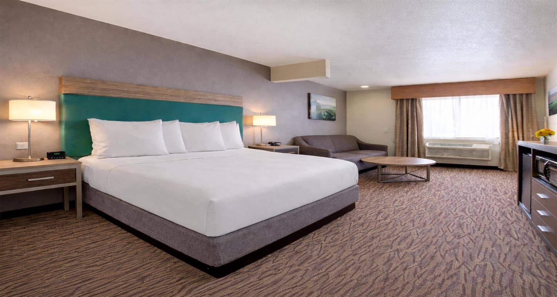 Best Western Plus Peppertree Airport Inn 5