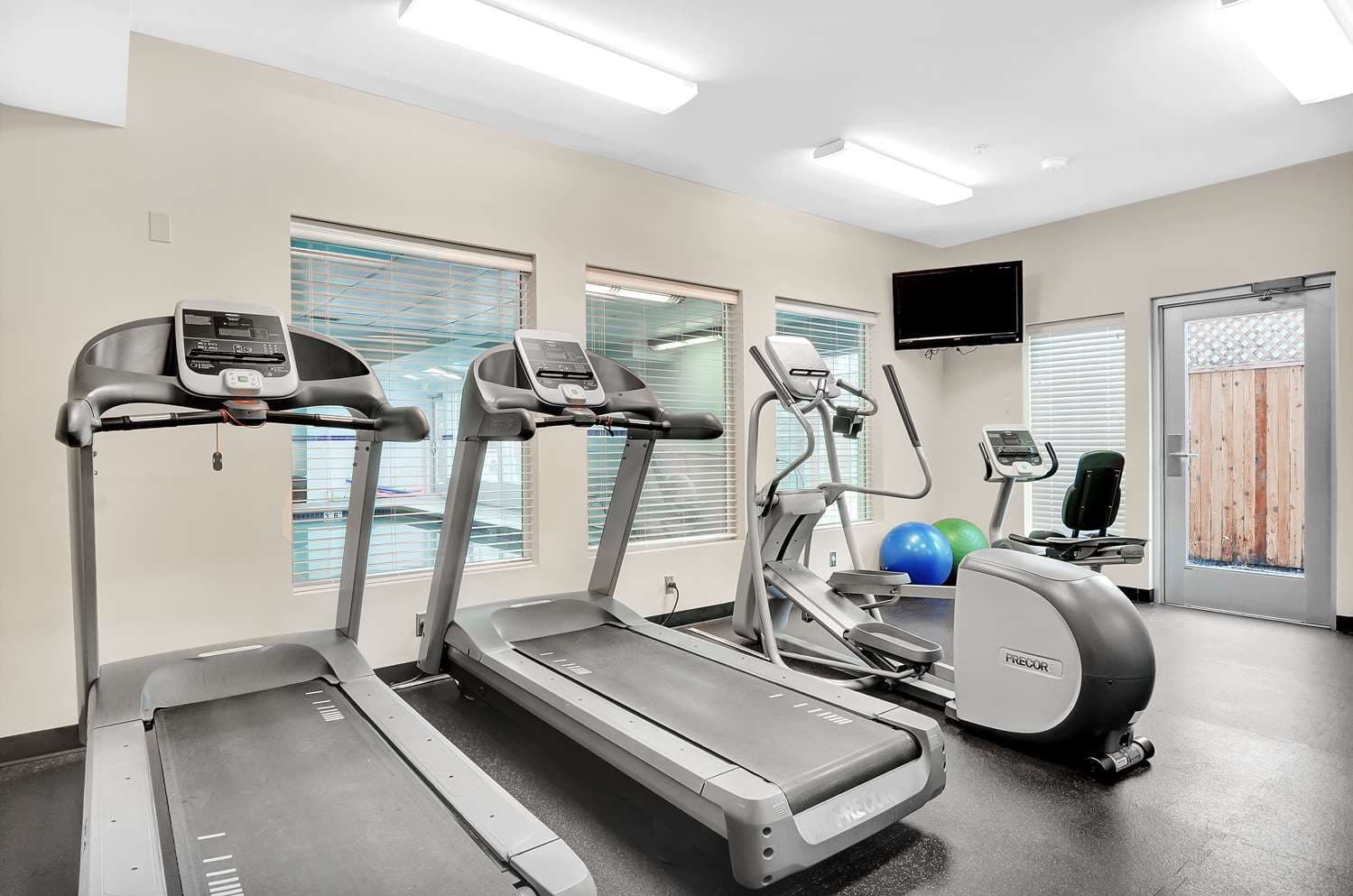 Executive Residency by Best Western Navigator Inn & Suites 4