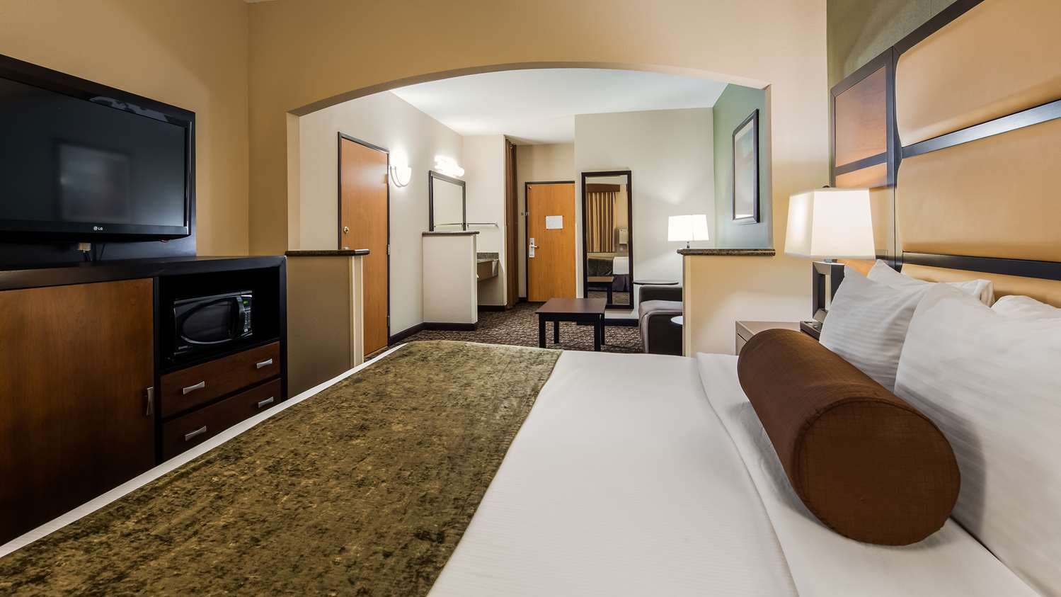 Best Western Plus Vancouver Mall Dr. Hotel & Suites 3