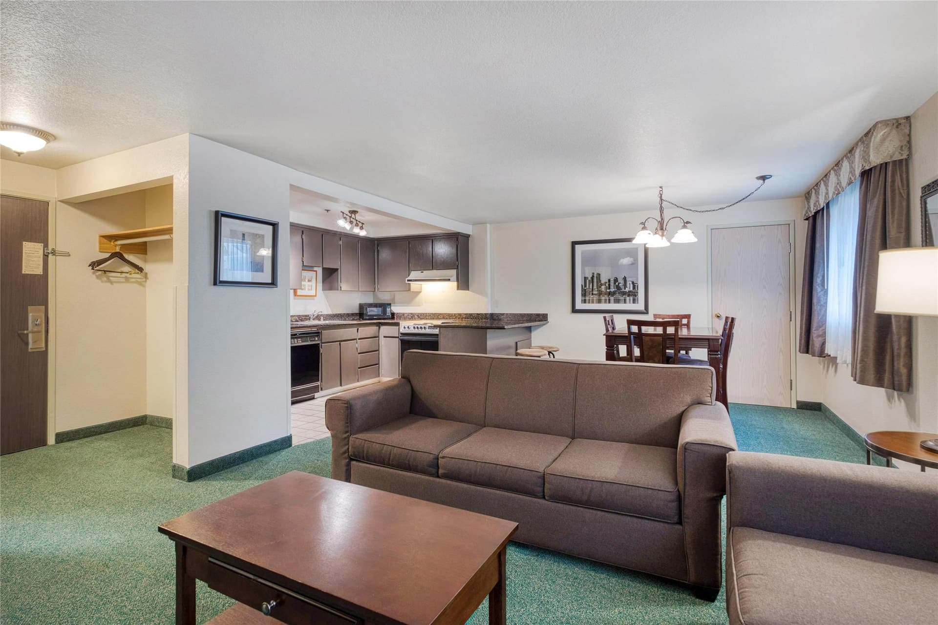 Best Western Alderwood 2