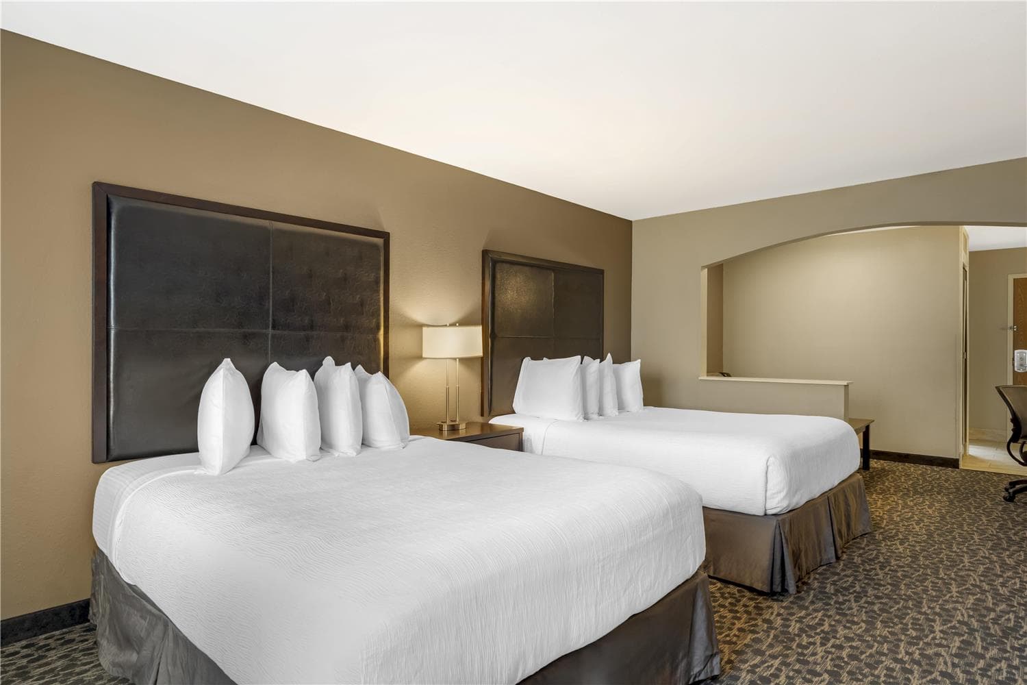 Best Western Plus Aberdeen 4
