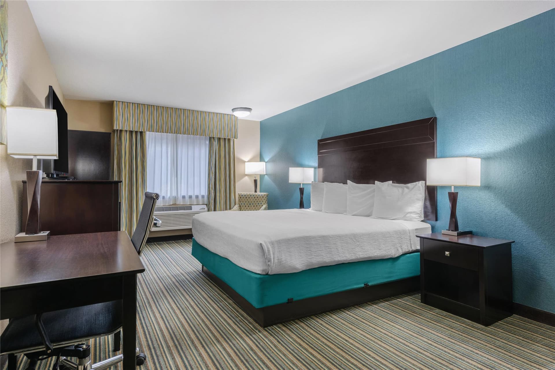 Best Western Long Beach Inn 3