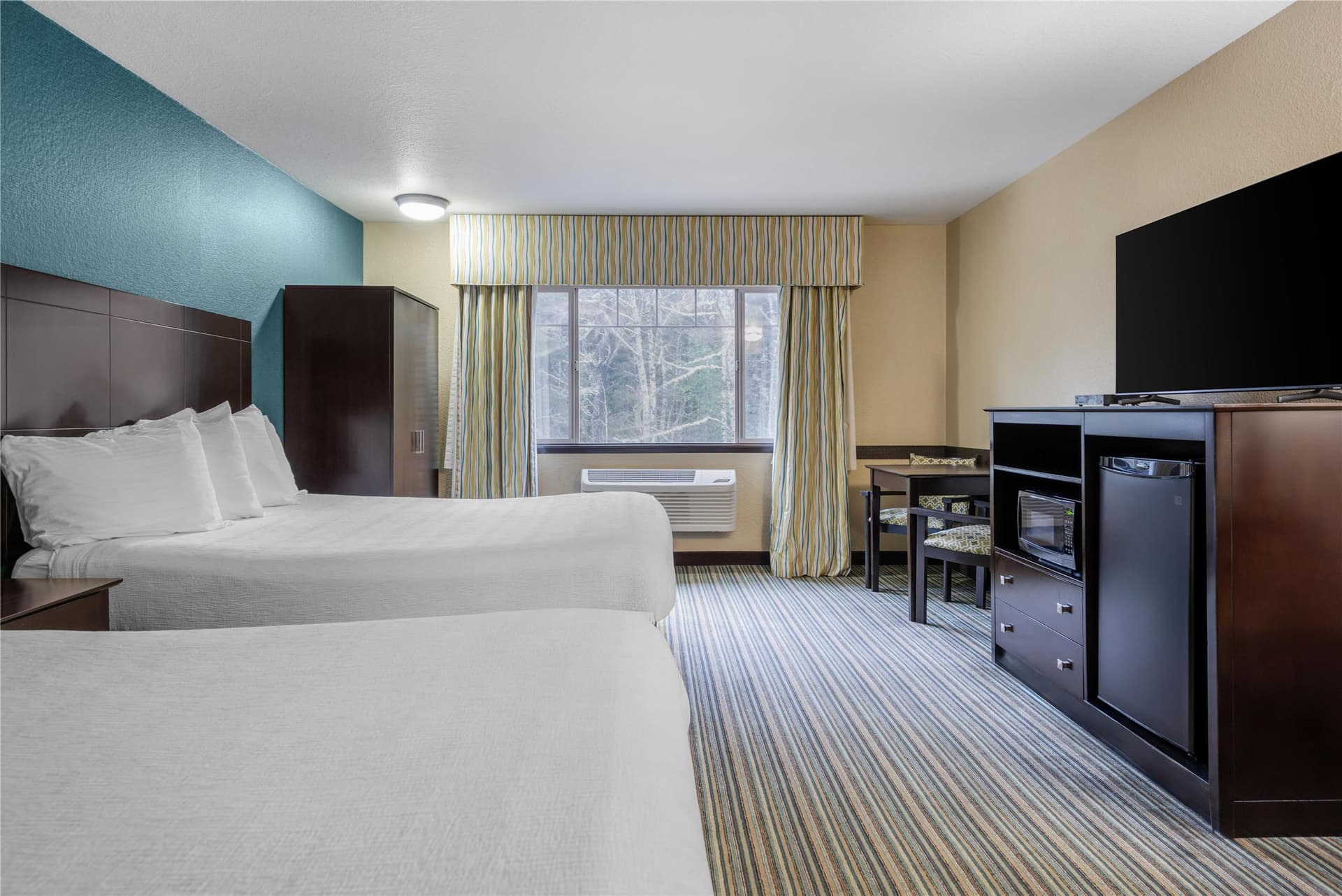 Best Western Long Beach Inn 4