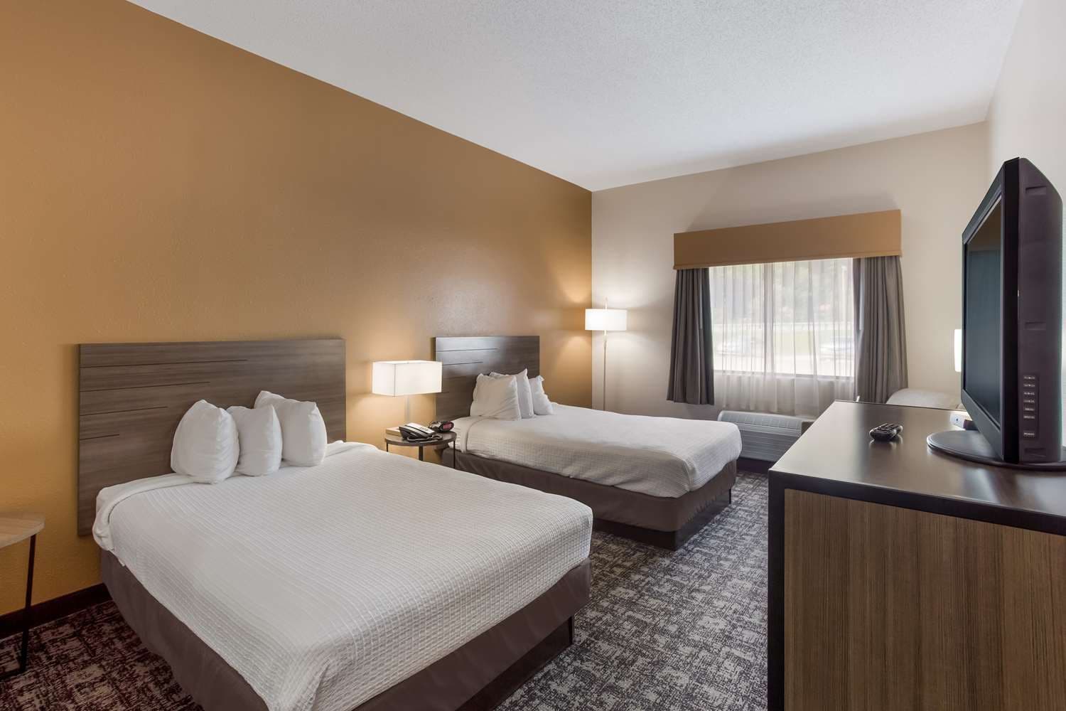 Best Western Logan Inn 5