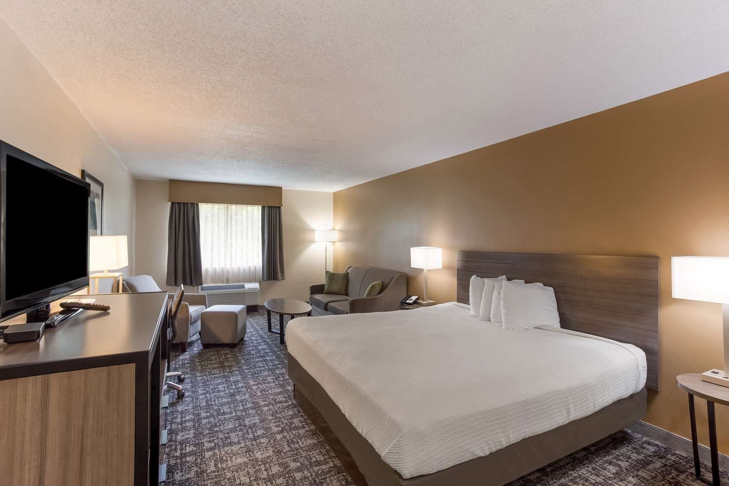Best Western Logan Inn 4