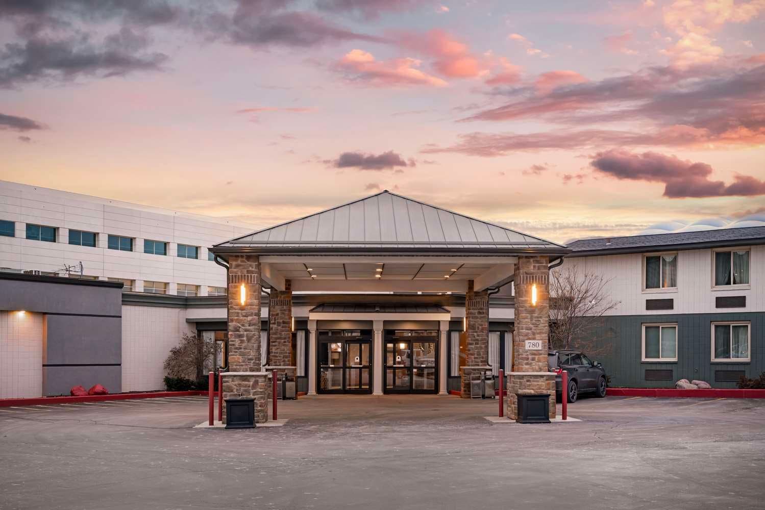 Best Western Green Bay Inn Conference Center 2