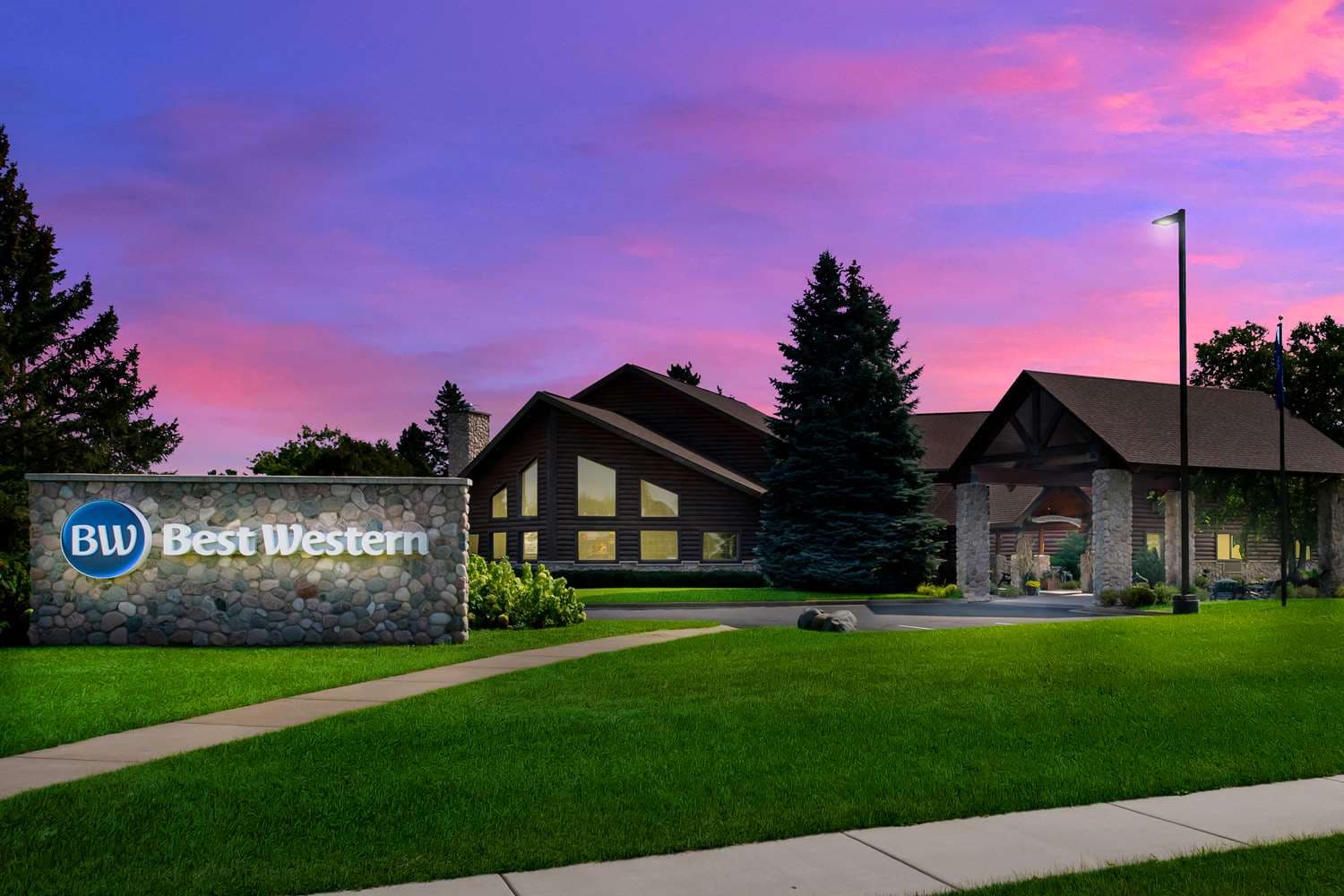 Best Western Northwoods Lodge 2