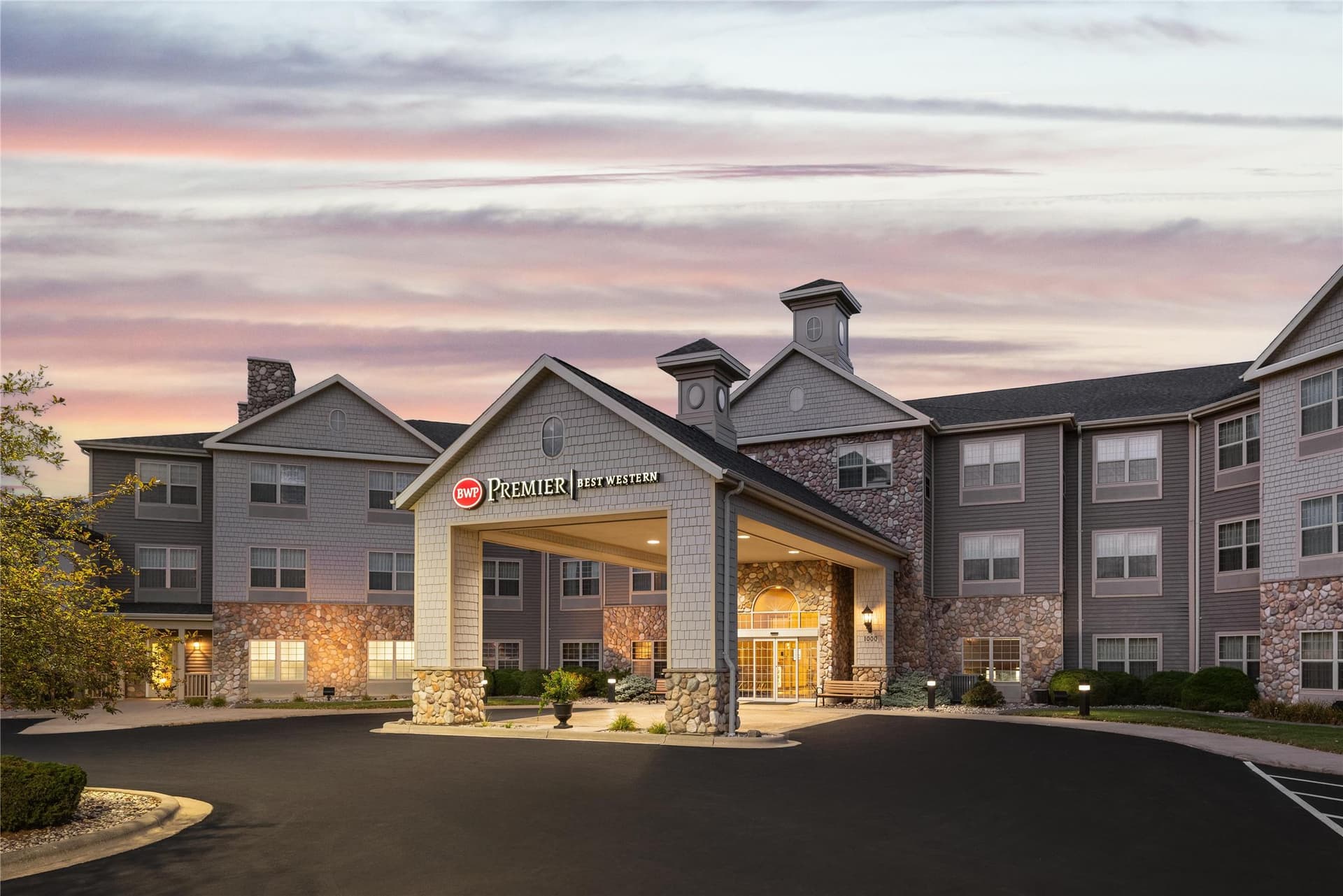 Best Western Premier Bridgewood Resort Hotel