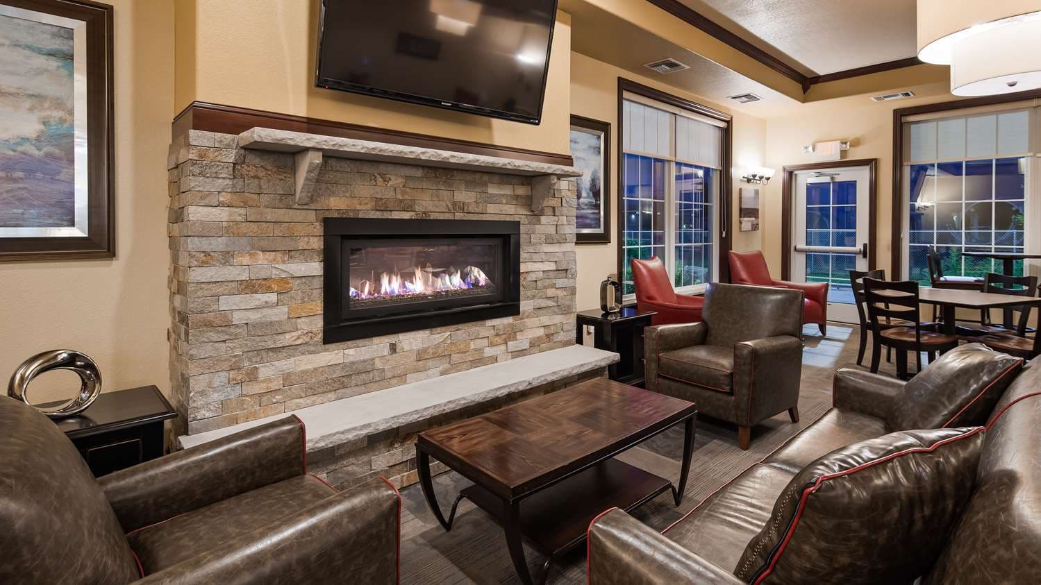 Best Western Plus Wausau/Rothschild Hotel 2
