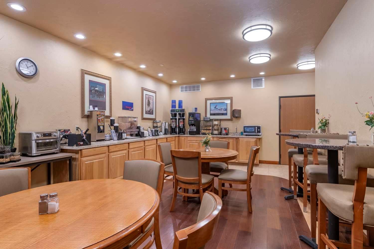 Best Western Devils Tower Inn 5