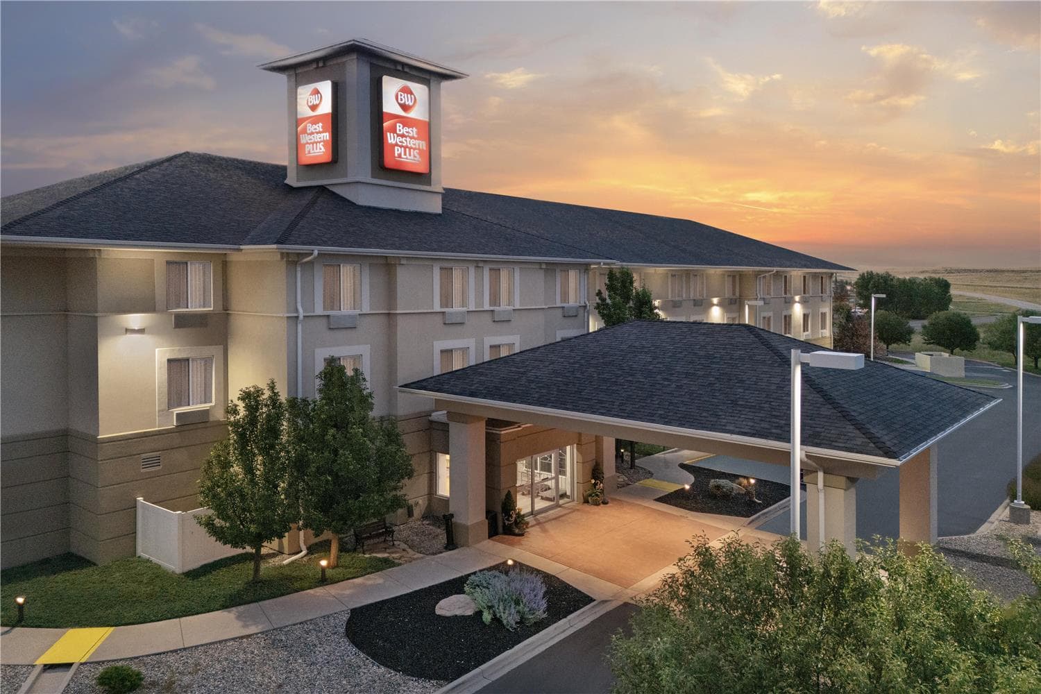 Best Western Plus Frontier Inn 4