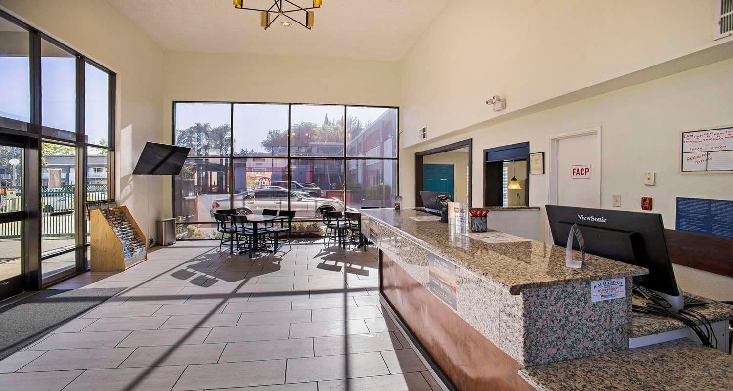 SureStay Plus Hotel by Best Western Sacramento North 3