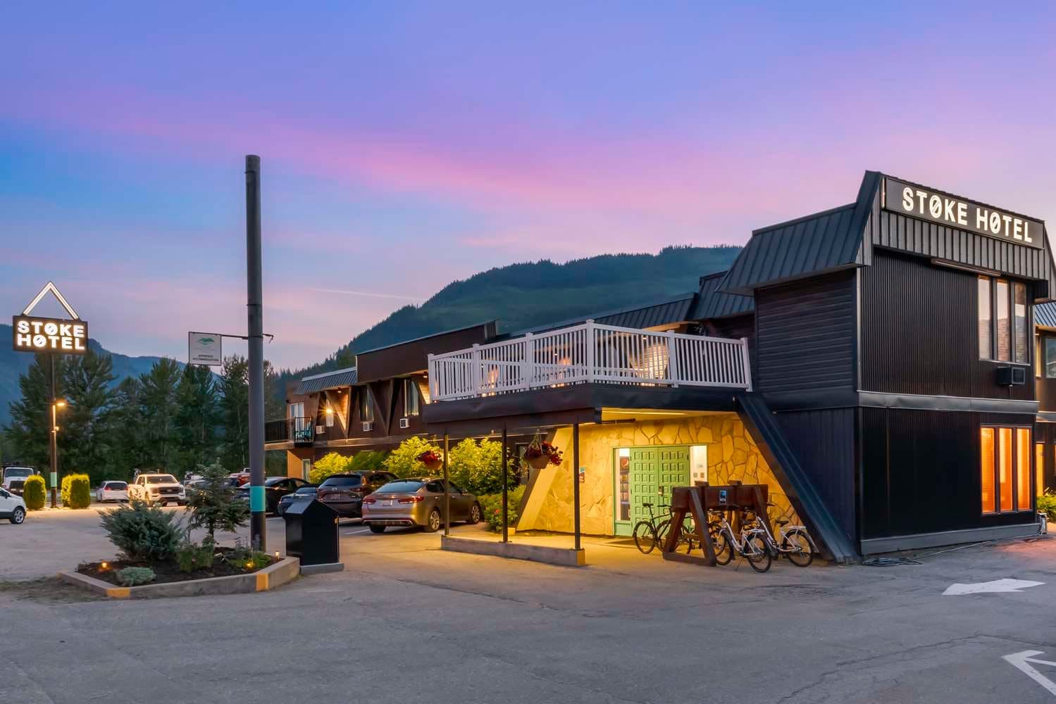 Stoke Hotel SureStay Collection by Best Western 2